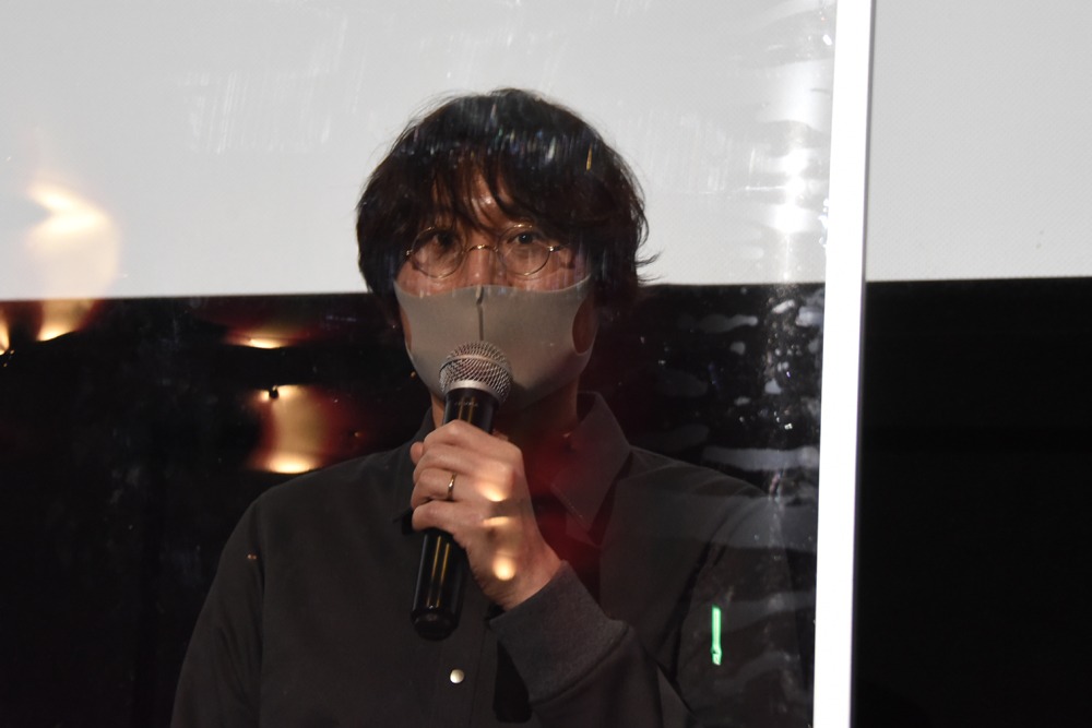 長井龍雪監督