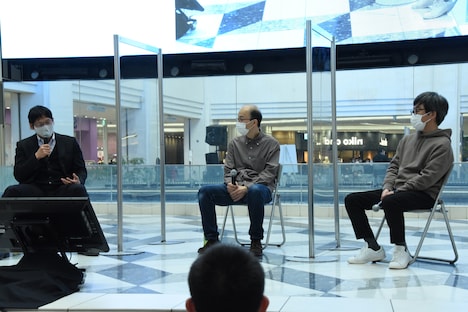 「『SHIROBAKO』から見るP.A.WORKSの想い」第2部の様子。左からP.A.WORKSの堀川憲司、アニメーターの井上俊之、CGディレクターの設楽友久。