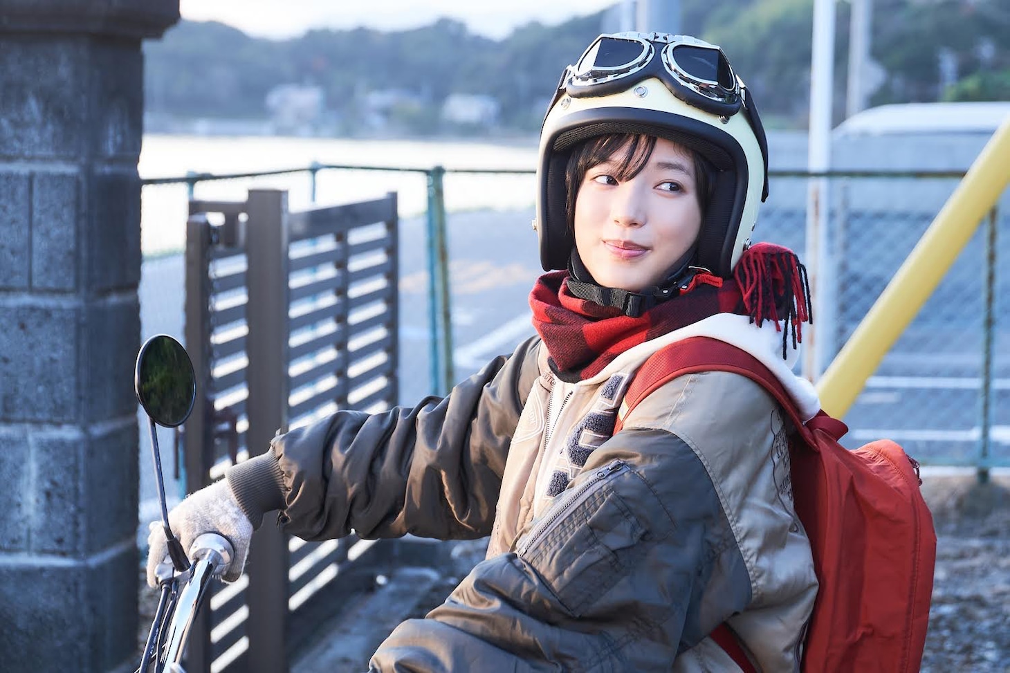 石井杏奈扮する土岐綾乃。(c)ドラマ「ゆるキャン△」製作委員会