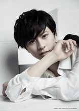 岡宮来夢扮する奥村英二。