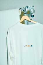 「BEASTARS」とYOASOBIのコラボグッズ。