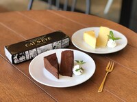 「シティーハンター XYZ生ガトーショコラ」と「シティーハンター XYZチーズケーキ」。