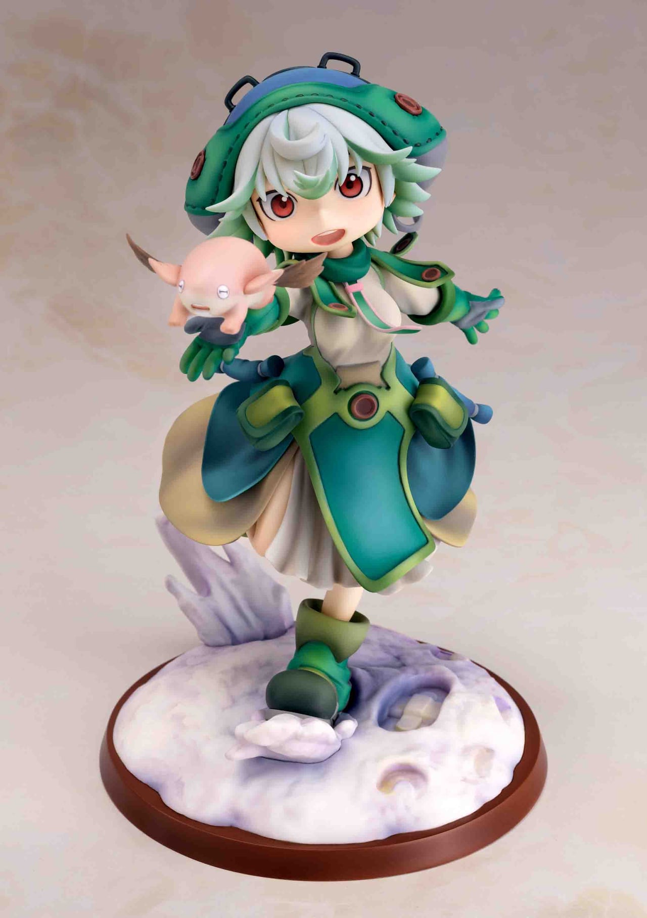一緒に冒険に…「メイドインアビス 」プルシュカのフィギュア