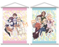 左が「NEW GAME!タペストリーA」、右が「NEW GAME!タペストリーB」。