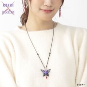 「エヴァンゲリオン×ANNA SUI 初号機ネックレス」使用イメージ