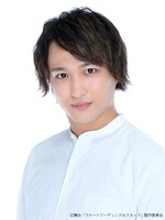 氷室泰冴役の鷲尾修斗。