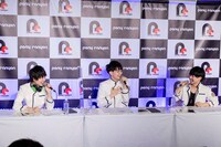 左から陸岡樹果役の草野太一、阿以蘭丸役の坂田将吾、歩照瀬焔役の田邊幸輔。