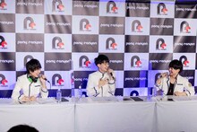 左から陸岡樹果役の草野太一、阿以蘭丸役の坂田将吾、歩照瀬焔役の田邊幸輔。