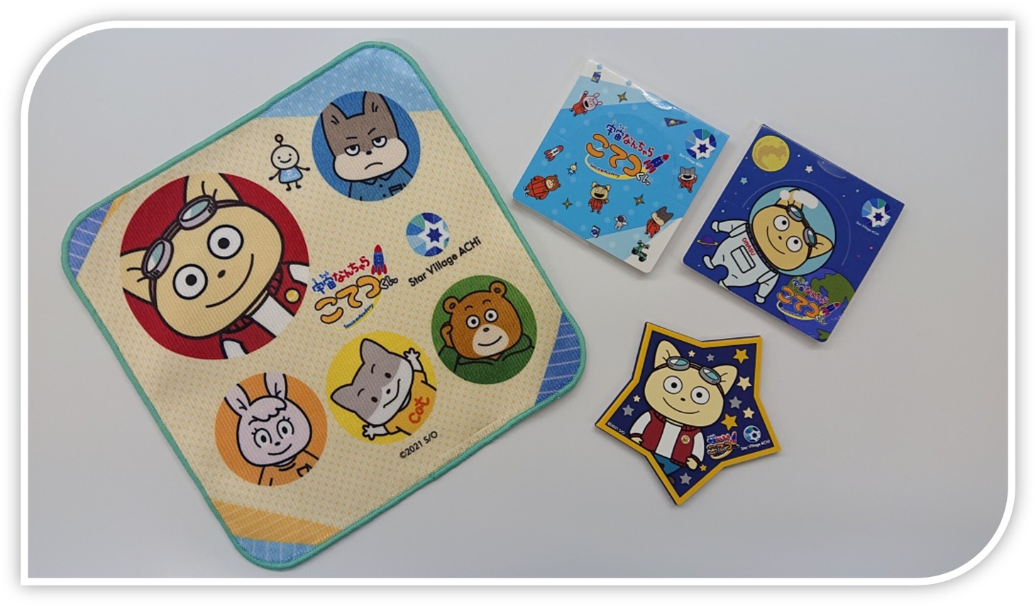 コラボレーションイベントで販売されるグッズ。(c)2021 Space Academy/ちょっくら月まで委員会
