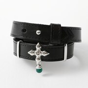 「クロロ=ルシルフル モデル」のブレスレット。