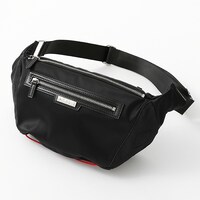 「ヒソカ モデル」のバッグ。