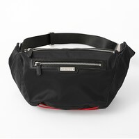 「ヒソカ モデル」のバッグ。