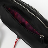 「ヒソカ モデル」のバッグ。