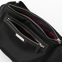 「ヒソカ モデル」のバッグ。