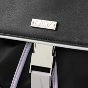 「キルア=ゾルディック モデル」のバッグ。