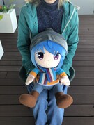 「PCクッション ゆるキャン△ 志摩リン」使用イメージ