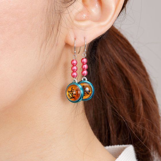 未使用　猗窩座　ピアス　鬼滅の刃　アクセサリーコレクション　無限城編　グッズ 鬼滅の刃 アクセサリーコレクション 猗窩座 / ピアス」の着用イメージ