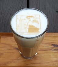 「楠本まき展限定ラテアート」