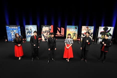 左から白石晴香、梶裕貴、津田健次郎、高野麻里佳、島崎信長、小林千晃。