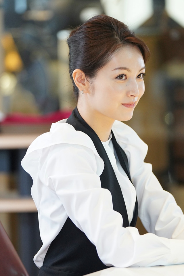 佐藤めぐみ演じる木村雅江。  (c)みつきかこ・小学館/「ラブファントム」製作委員会・MBS 2021