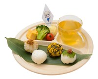 「ショウゴのユメ目？おにぎりプレート」