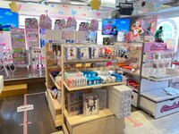 プリズムストーンカフェ原宿の様子。