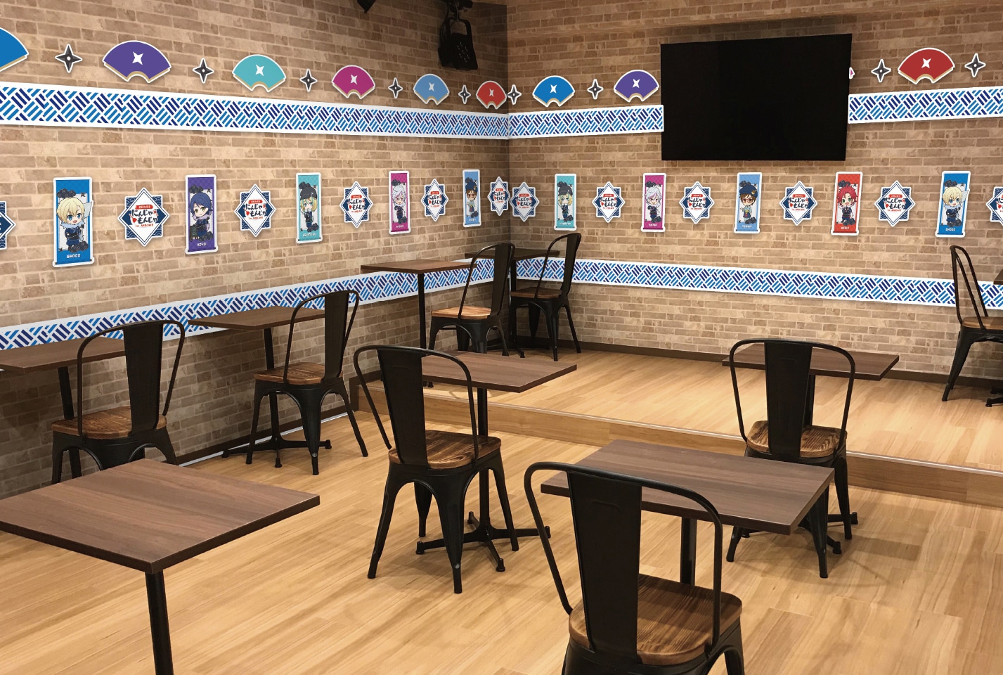 AMO CAFE池袋店の様子。