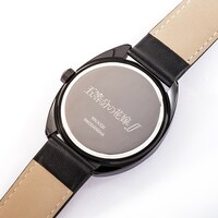 中野一花モデルの腕時計。