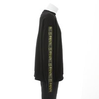 中野一花モデルのトレーナー。