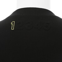 中野一花モデルのトレーナー。