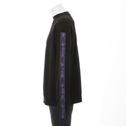 中野二乃モデルのトレーナー。