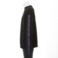 中野二乃モデルのトレーナー。