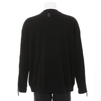 中野二乃モデルのトレーナー。