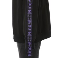 中野二乃モデルのトレーナー。