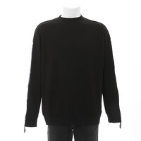 中野三玖モデルのトレーナー。