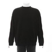 中野五月モデルのトレーナー。