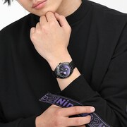 中野二乃モデルの腕時計の使用イメージ。