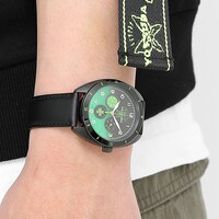 中野四葉モデルの腕時計。