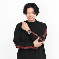 中野五月モデルの腕時計の使用イメージ。