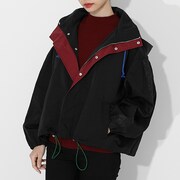 冨岡義勇モデルのアウターの着用イメージ。