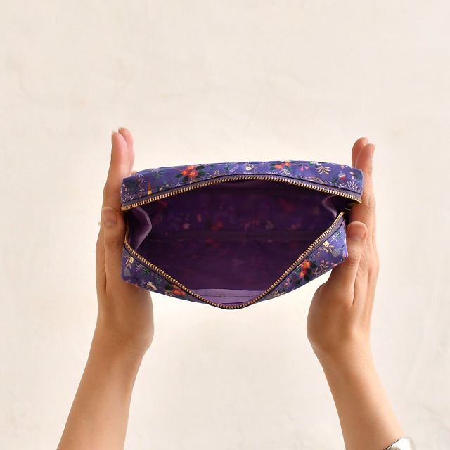 「スクエアポーチ（比嘉）」