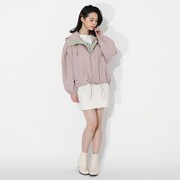 甘露寺蜜璃モデルのアウターの着用イメージ。