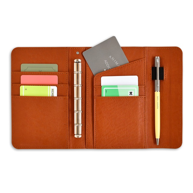 システム手帳の使用例。