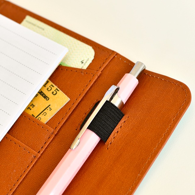 システム手帳の使用例。