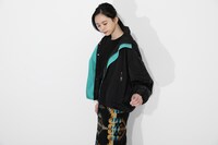 竈門炭治郎モデルのアウター着用イメージ。(c)吾峠呼世晴／集英社・アニプレックス・ufotable