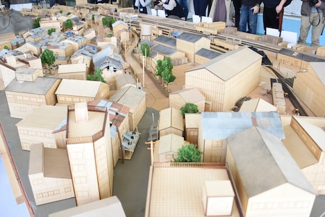 「シン・エヴァンゲリオン劇場版」に登場する第3村のミニチュアセット。