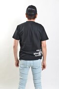「『死は確実、時は不確実』Tシャツ」
