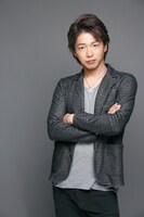 ジョージ・レストレード役の村田洋二郎。