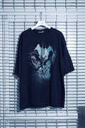 「VR デビルマン展～悪魔の心、人間の心～」とGround YのコラボTシャツイメージ。