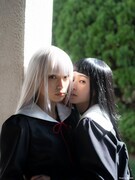 4巻発売を記念して撮影された実写ビジュアル。（撮影：青山裕企、メイク・ウィッグセット：北川香菜実）